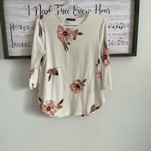 Suzy Shier Cream Floral Long Sleeve Top
